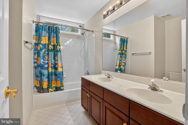 2808 GIBSON OAKS DR, Herndon, VA 20171