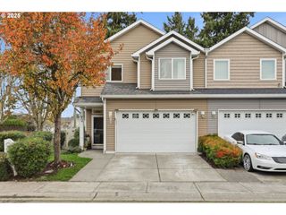 12400 Ne 70TH Cir, Vancouver, WA 98682