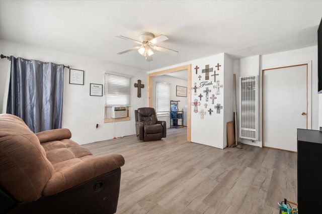 513 E Magnolia Avenue, Brownfield, TX 79316