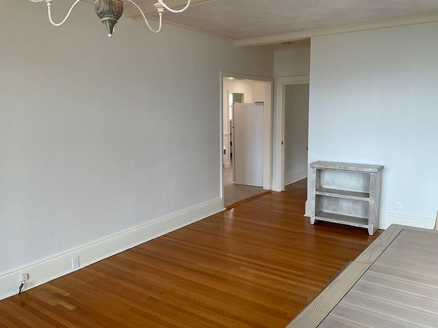 84 Humphrey 1R, Swampscott, MA 01907