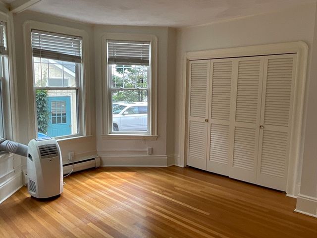 84 Humphrey 1R, Swampscott, MA 01907