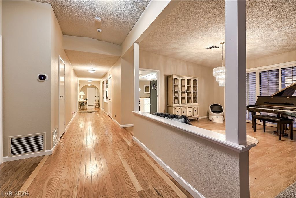 2200 Plaza Del Puerto, Las Vegas, NV 89102 — photo 5