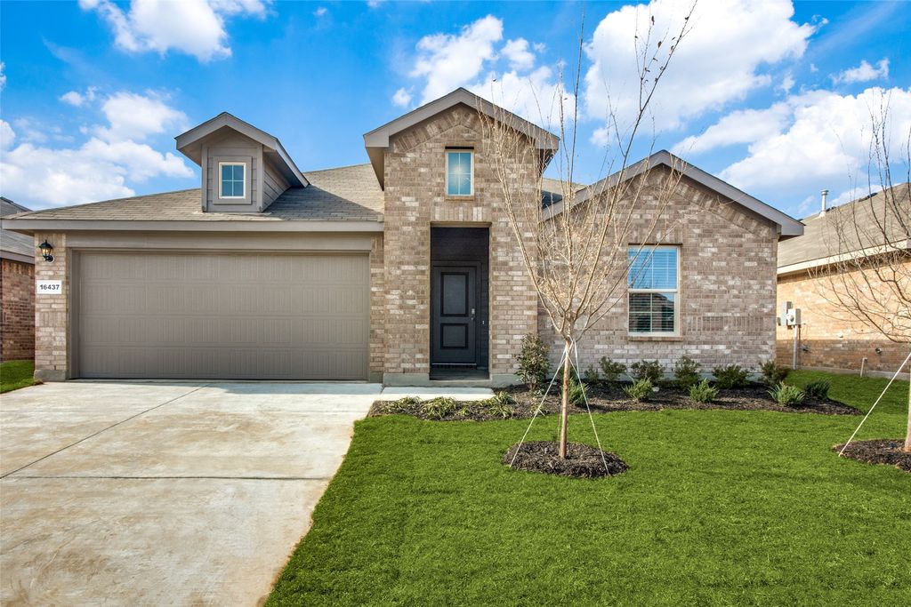 16437 Pembine Lane, Justin, TX 76247
