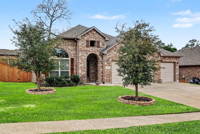320 Red Maple Lane, Conroe, TX 77304