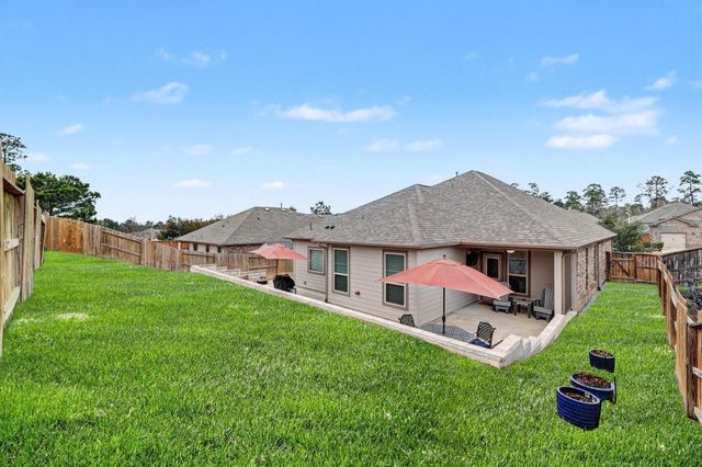 320 Red Maple Lane, Conroe, TX 77304