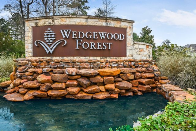 320 Red Maple Lane, Conroe, TX 77304