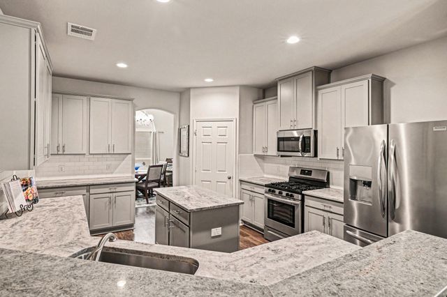 320 Red Maple Lane, Conroe, TX 77304