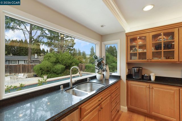 151 Turrini Ct, Danville, CA 94526