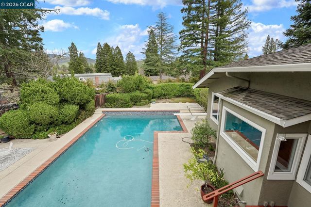 151 Turrini Ct, Danville, CA 94526
