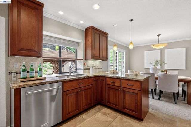 55 Rainbow Bridge Way, San Ramon, CA 94582