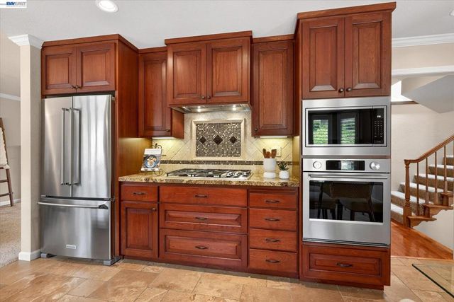 55 Rainbow Bridge Way, San Ramon, CA 94582