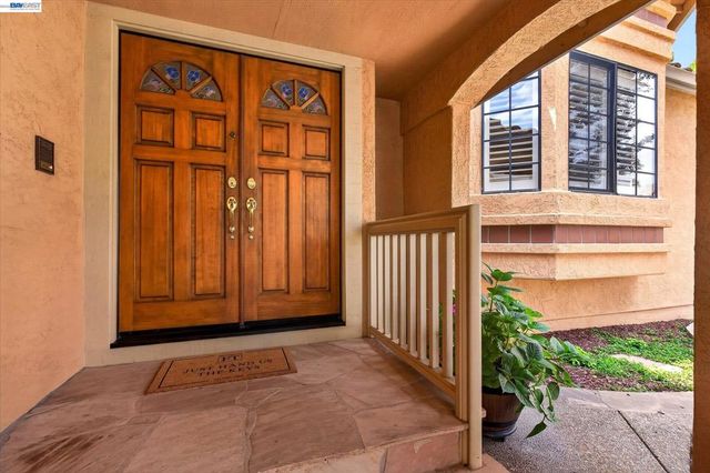 55 Rainbow Bridge Way, San Ramon, CA 94582