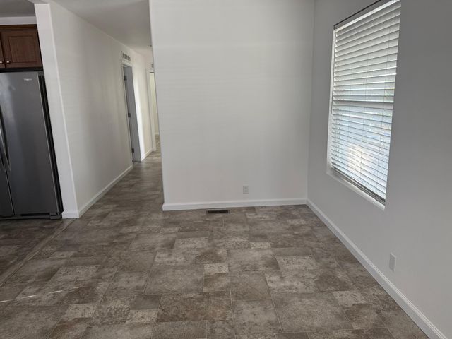 26814 S Mooney Boulevard B45, Visalia, CA 93277