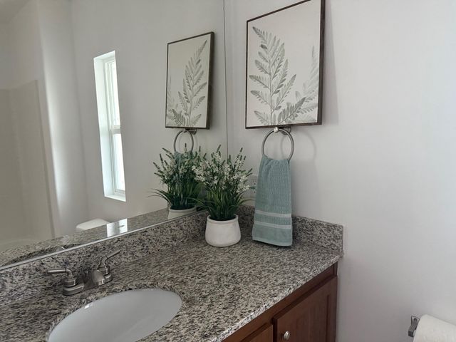 26814 S Mooney Boulevard B45, Visalia, CA 93277