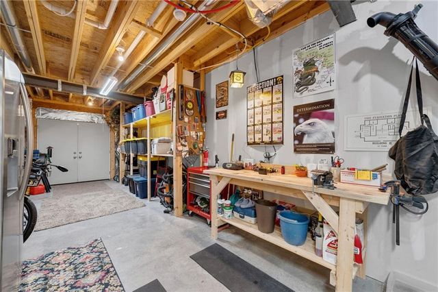 5003 N 145th Street, Basehor, KS 66007