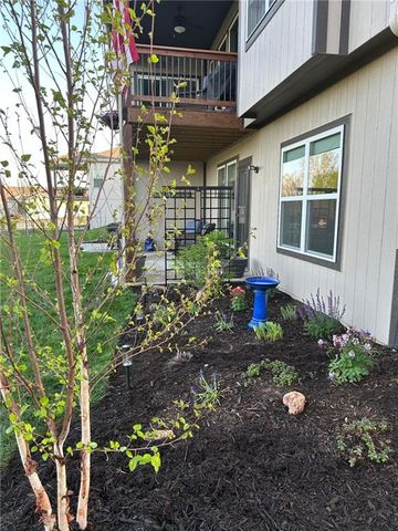 5003 N 145th Street, Basehor, KS 66007