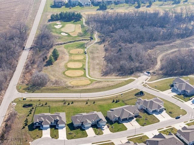 5003 N 145th Street, Basehor, KS 66007