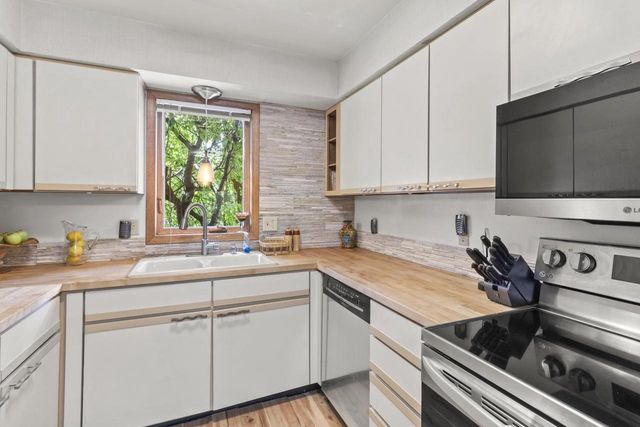 818 S Gammon Road #2, Madison, WI 53719