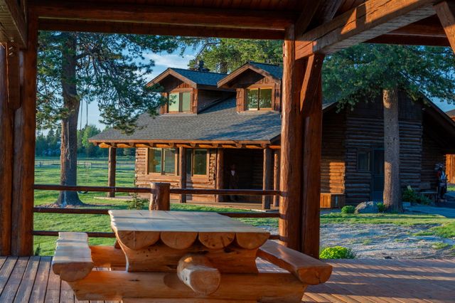 52255 Huntington Road, La Pine, OR 97739