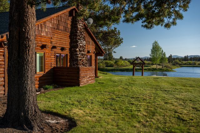 52255 Huntington Road, La Pine, OR 97739