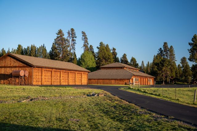 52255 Huntington Road, La Pine, OR 97739