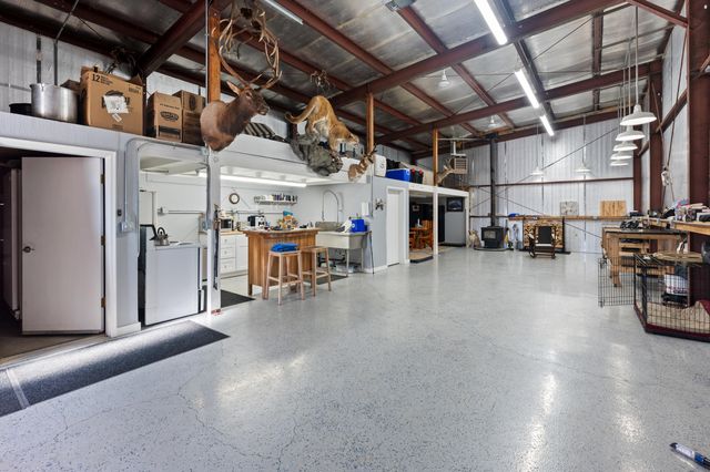 52255 Huntington Road, La Pine, OR 97739