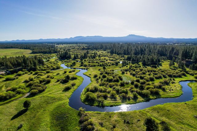 52255 Huntington Road, La Pine, OR 97739