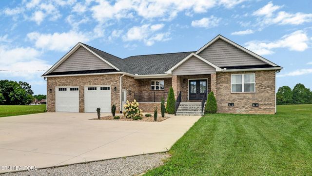 322 Randolph Rd, Crossville, TN 38571