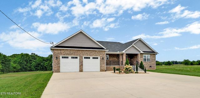 322 Randolph Rd, Crossville, TN 38571