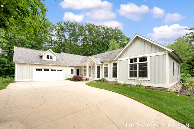 12620 Golf Estates Lane, Grand Haven Twp, MI 49417