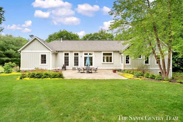 12620 Golf Estates Lane, Grand Haven Twp, MI 49417
