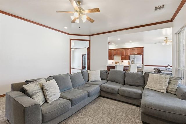 16441 Roserock Circle, Choctaw, OK 73020