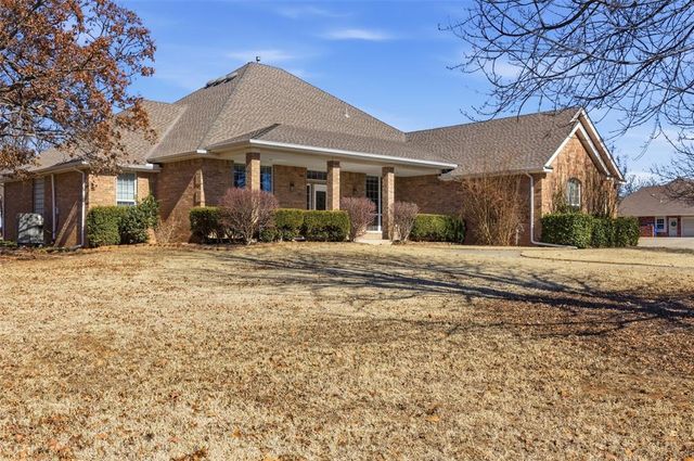 16441 Roserock Circle, Choctaw, OK 73020