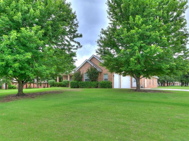 16441 Roserock Circle, Choctaw, OK 73020