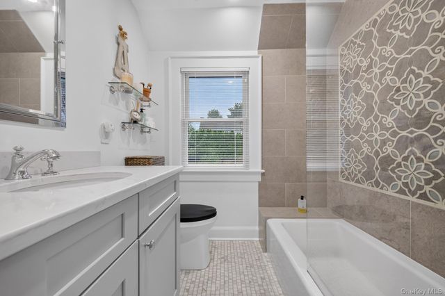 14 S Longfellow Street, Hartsdale, NY 10530