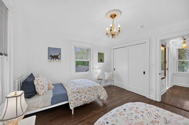 14 S Longfellow Street, Hartsdale, NY 10530
