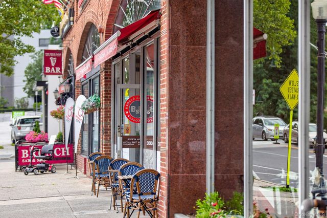 14 S Longfellow Street, Hartsdale, NY 10530