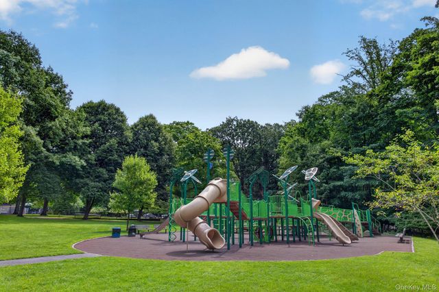 14 S Longfellow Street, Hartsdale, NY 10530