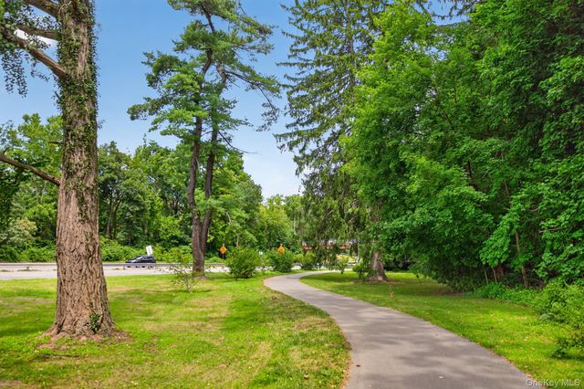 14 S Longfellow Street, Hartsdale, NY 10530