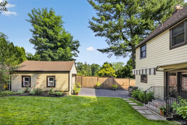 14 S Longfellow Street, Hartsdale, NY 10530