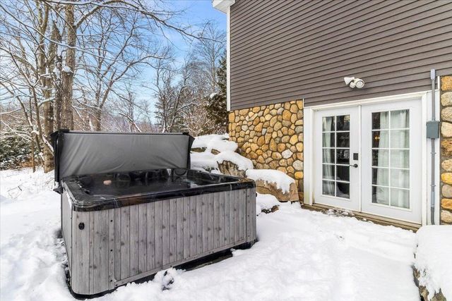 2001 Depot Street, Manchester, VT 05255