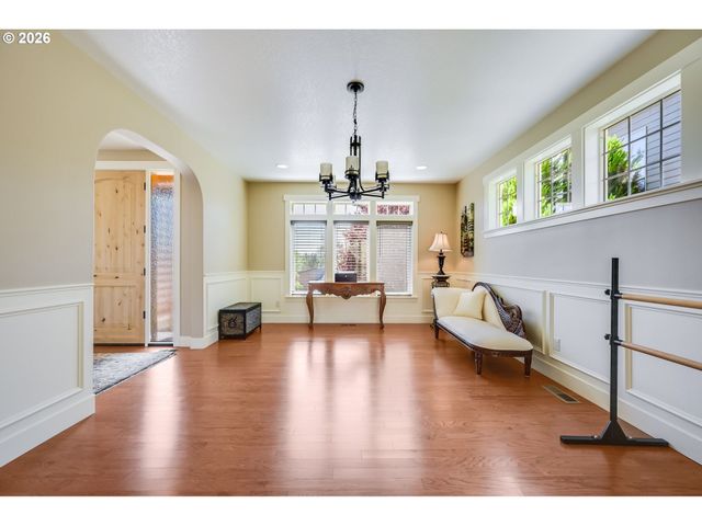 1522 N 4TH Ct, Washougal, WA 98671