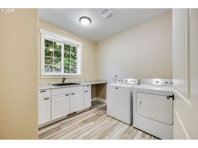 1522 N 4TH Ct, Washougal, WA 98671