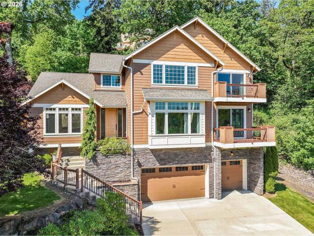 1522 N 4TH Ct, Washougal, WA 98671