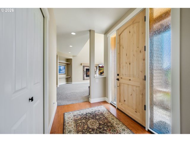 1522 N 4TH Ct, Washougal, WA 98671