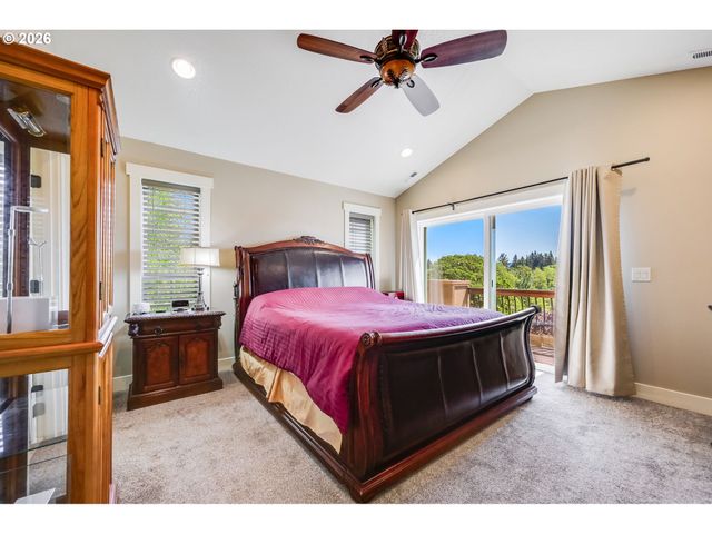1522 N 4TH Ct, Washougal, WA 98671