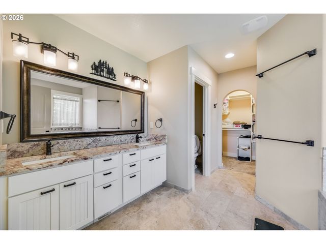 1522 N 4TH Ct, Washougal, WA 98671