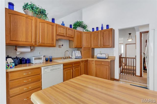 102 Eagle Court, Waterloo, IL 62298