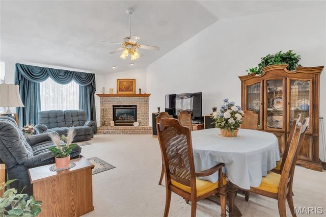 102 Eagle Court, Waterloo, IL 62298