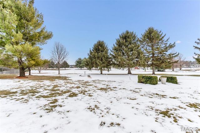 102 Eagle Court, Waterloo, IL 62298